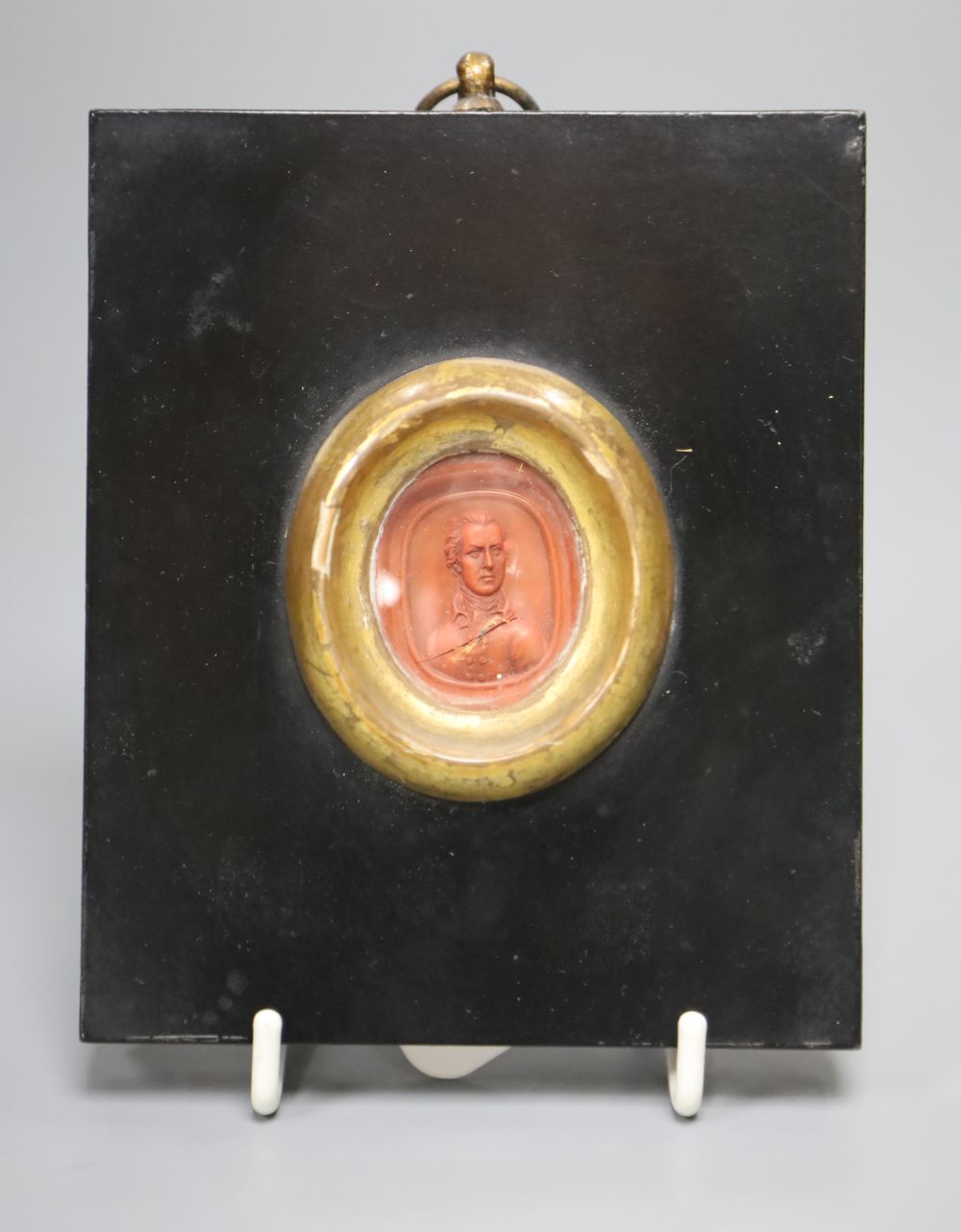 A framed waxed seal of a gentleman, height 3.5cm